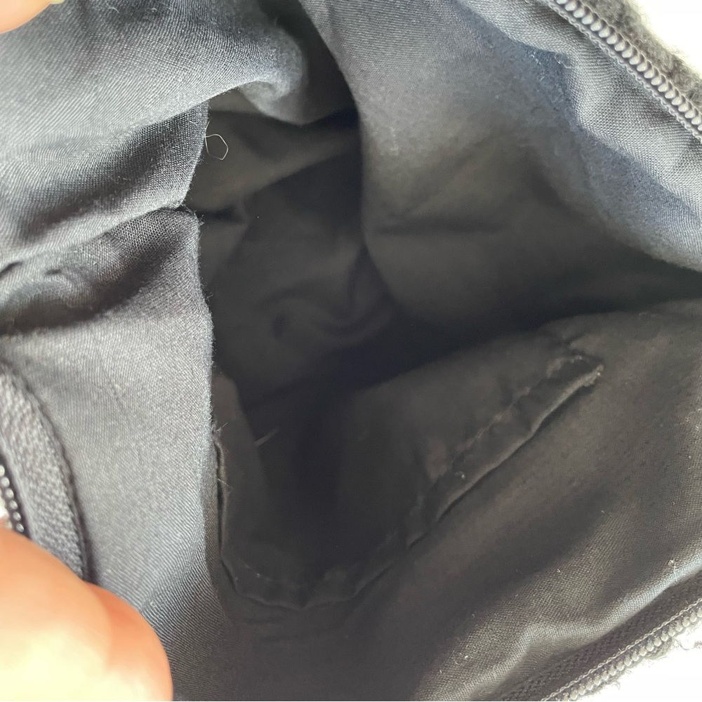 Knit Shoulder Crossbody Bag Black - Picture 5 of 5